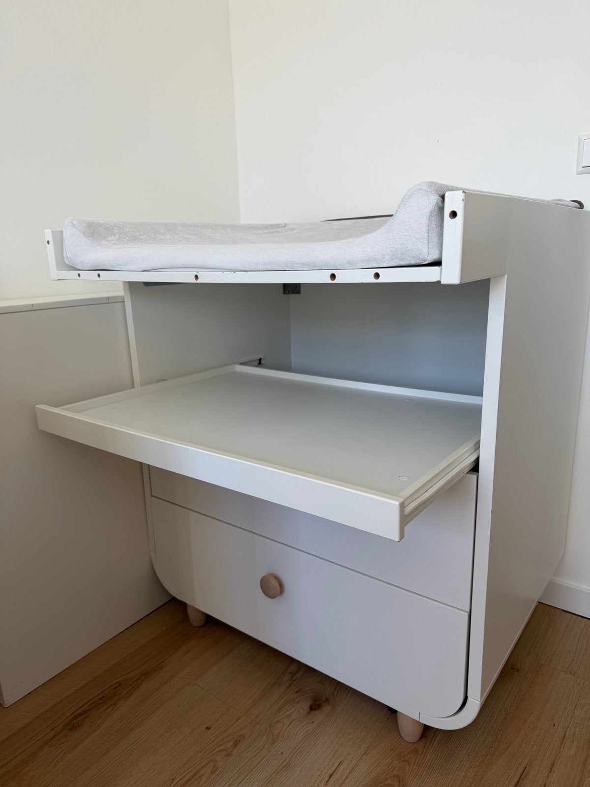 Babykamer set: Ledikant, Commode en Kledingkast, Ophalen, Zo goed als nieuw, Ledikant