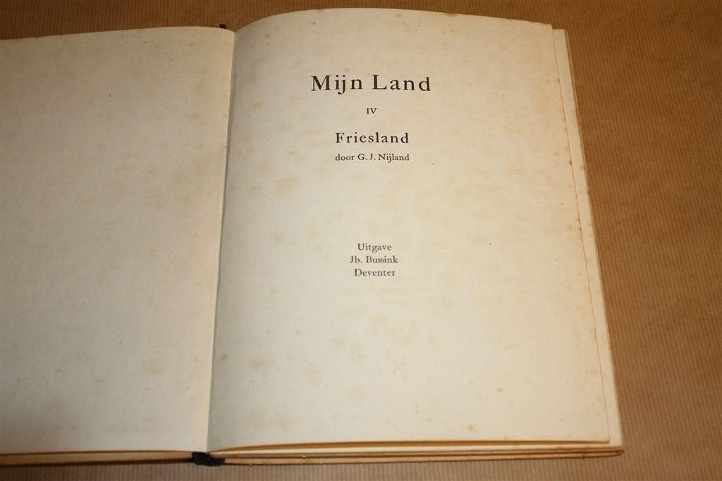 Friesland. Compleet plaatjesalbum. 1930., Boeken, Ophalen of Verzenden, Gelezen