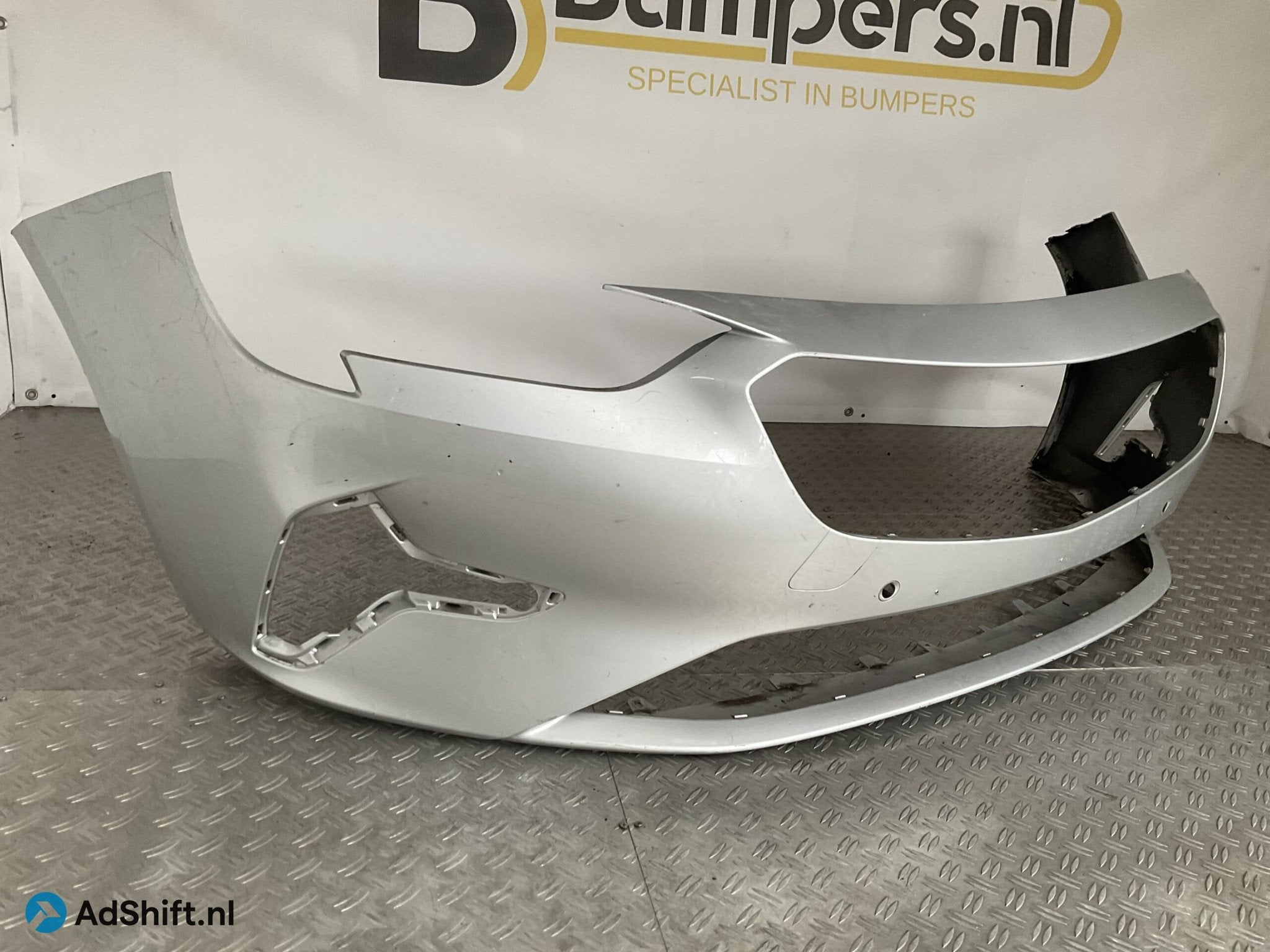 Bumper Opel Insignia Facelift 551004542 Voorbumper i5-16676z, Auto-onderdelen, Bumper