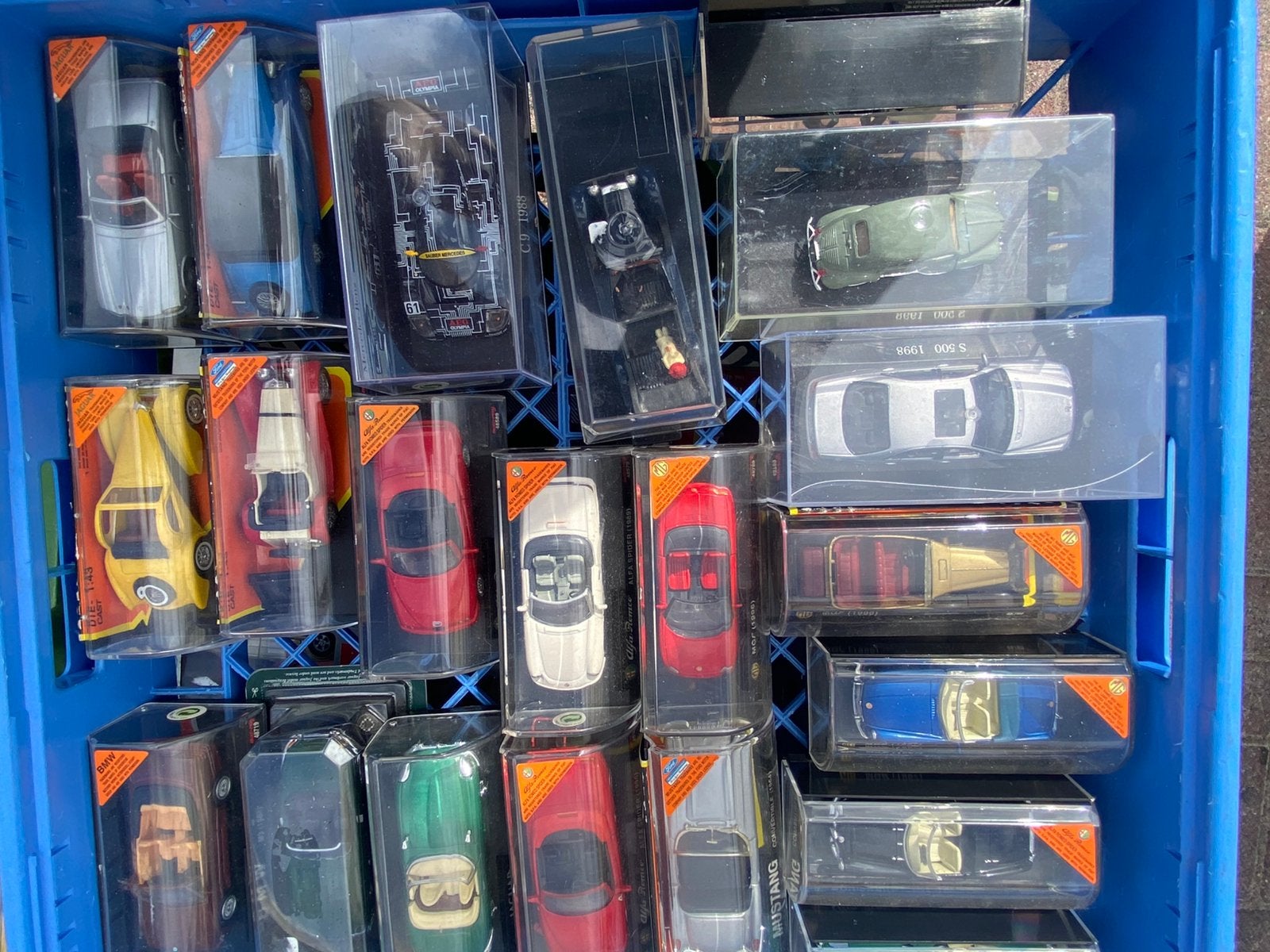 Auto minatuur ronde de 300 stuks, Ophalen, Zo goed als nieuw, Auto