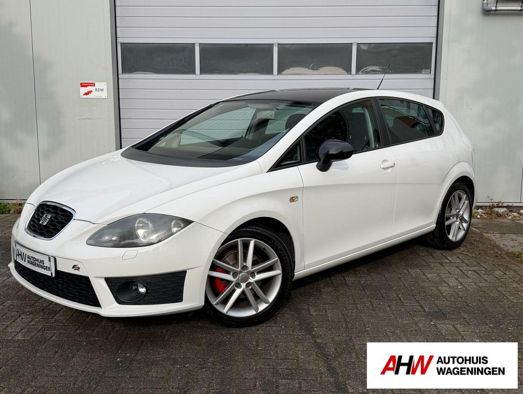 SEAT LEON|1.8TFSI|ARMINVANBUUREN|23/100|LEER|STOELVER.|, Voorwielaandrijving, 15 km/l, Zwart, 4 cilinders
