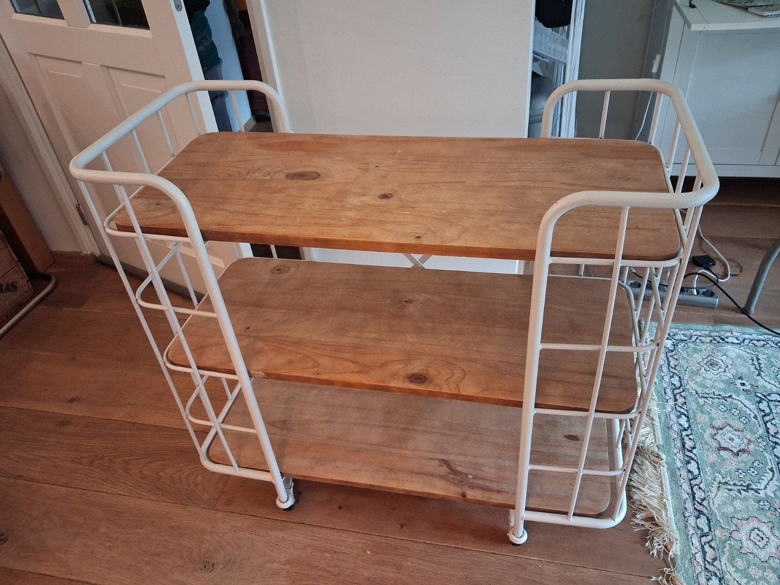 Authentieke bakkerskast op wieltjes, in goede staat!, Ophalen, Gebruikt, 50 tot 100 cm, Eikenhout