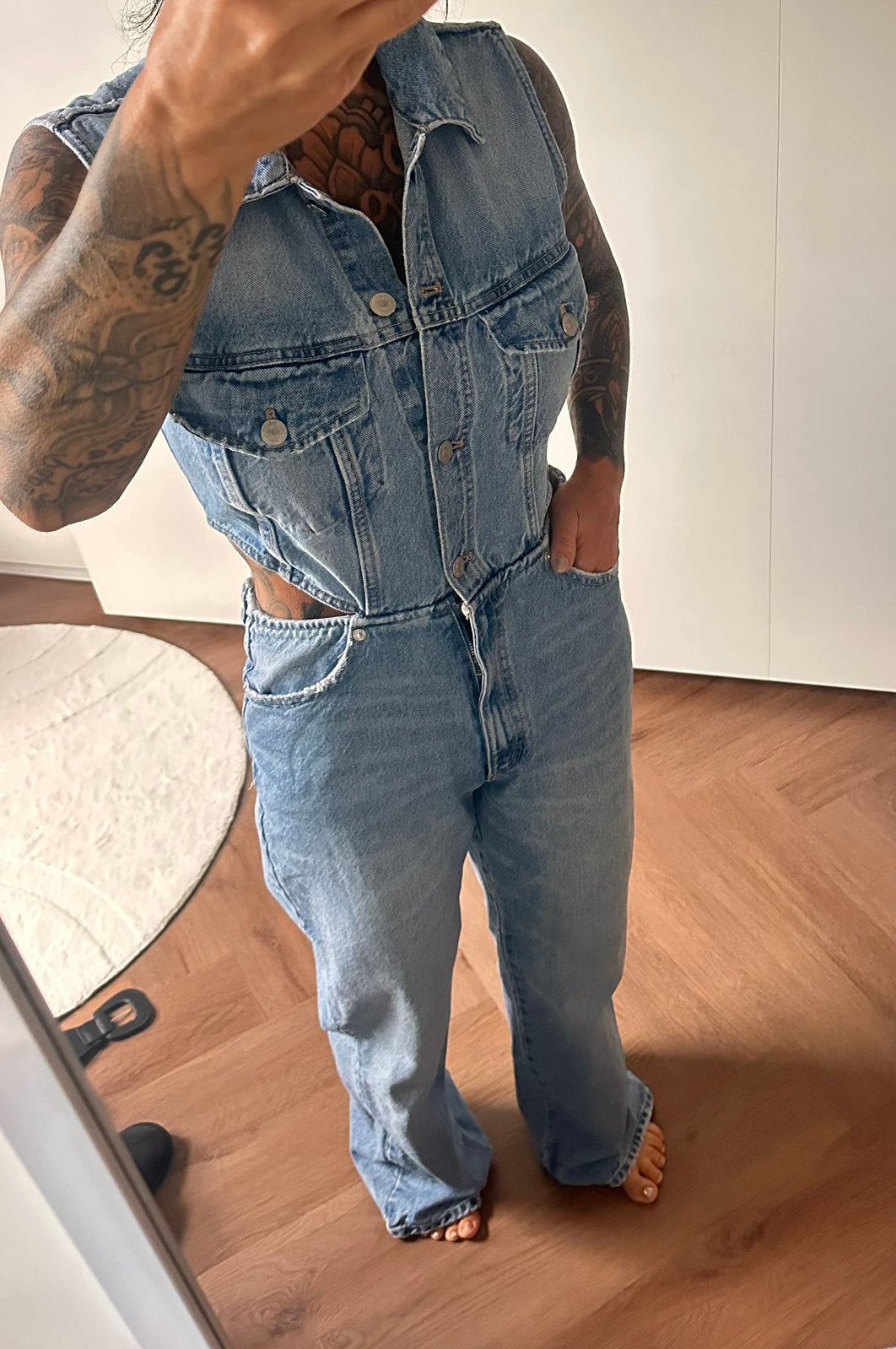 Zara spijker denim jumpsuit met cut-outs - Maat 36 (S), Kleding | Dames, Jumpsuits, Ophalen of Verzenden, Zo goed als nieuw, Maat 36 (S)