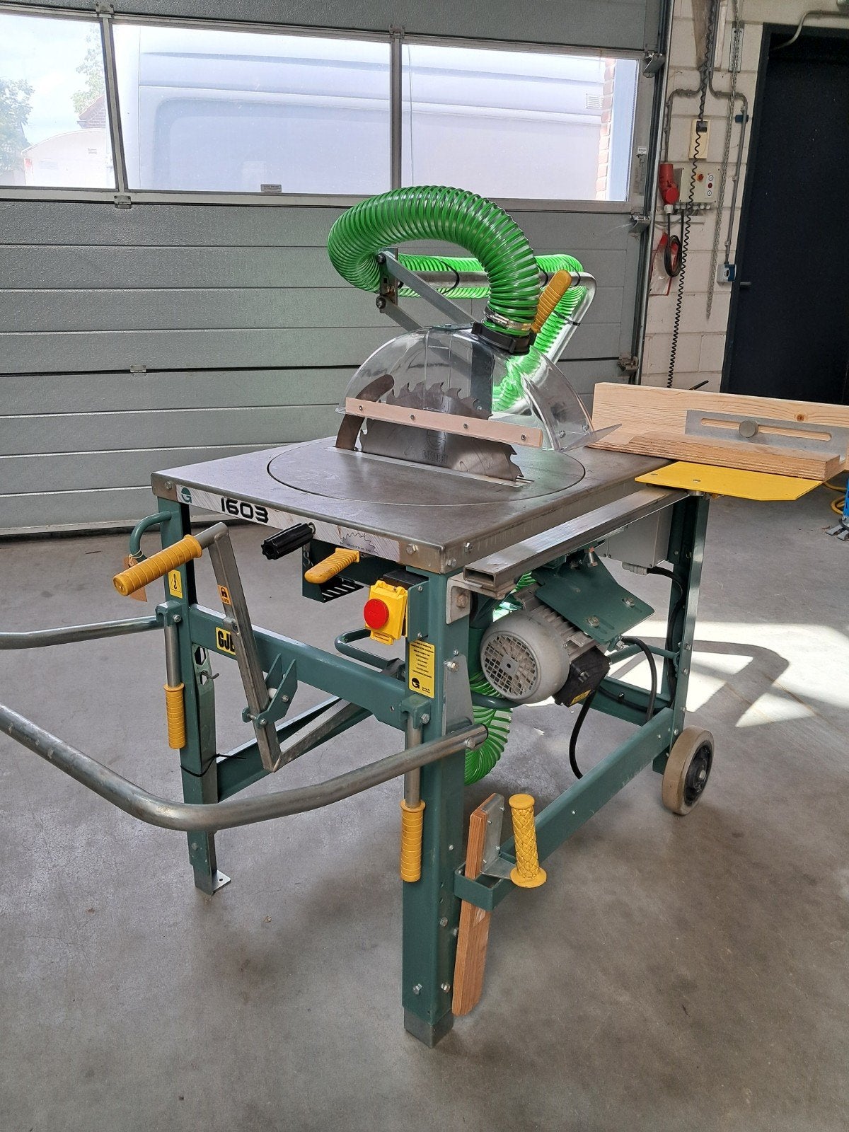 Gjerde 1603 400v bouwzaag zaagmachine,  Nieuwstaat, Ophalen, Zo goed als nieuw