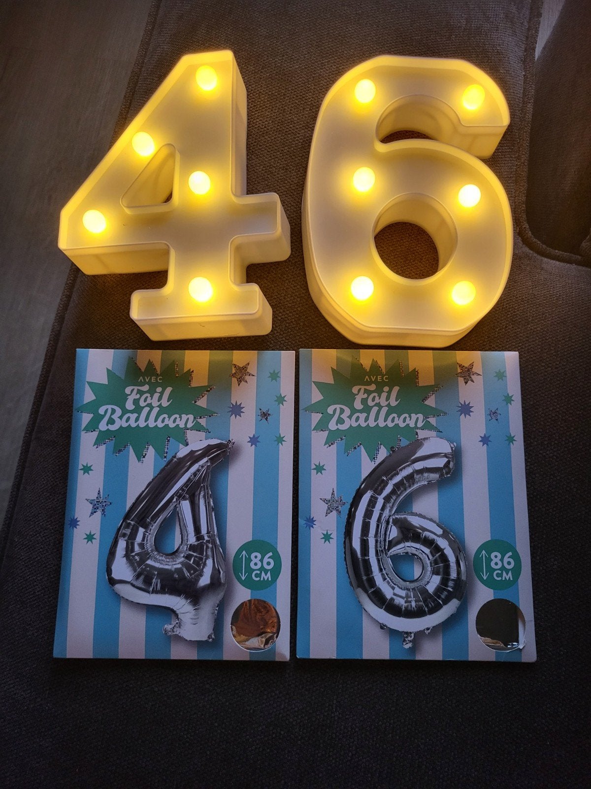 Balonnen en LED-verlichting 64 of 46 jaar - Nieuw, Ophalen of Verzenden, Nieuw, Versiering, Verjaardag