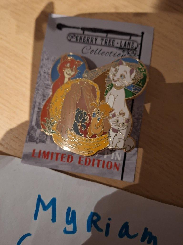 Disney The Aristocats Fanmade pin van Cherry Tree Lane, Verzamelen, Disney, Ophalen of Verzenden, Overige figuren, Zo goed als nieuw