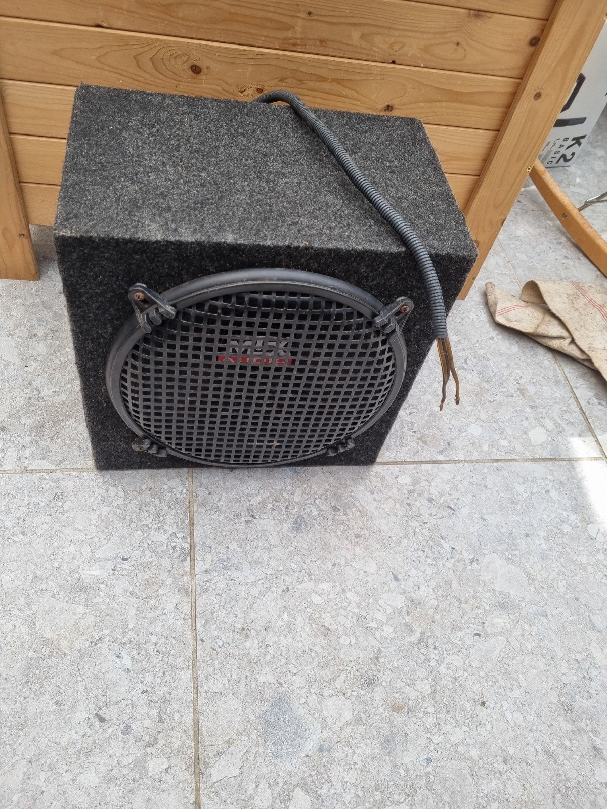 MTX woofer voor auto, Ophalen