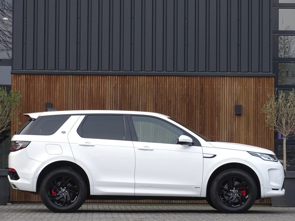 Land Rover Discovery Sport P300e 300PK automaat / R-Dynamic, Auto's, Land Rover, Automaat, Euro 6, Discovery Sport, Wit