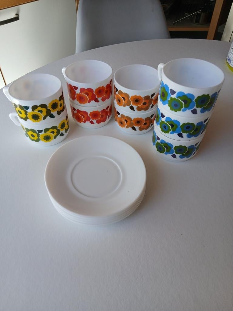 Arcopal Lotus soepkommen dessertkommen vintage, Huis en Inrichting, Keuken | Servies, Ophalen of Verzenden, Glas, Overige stijlen