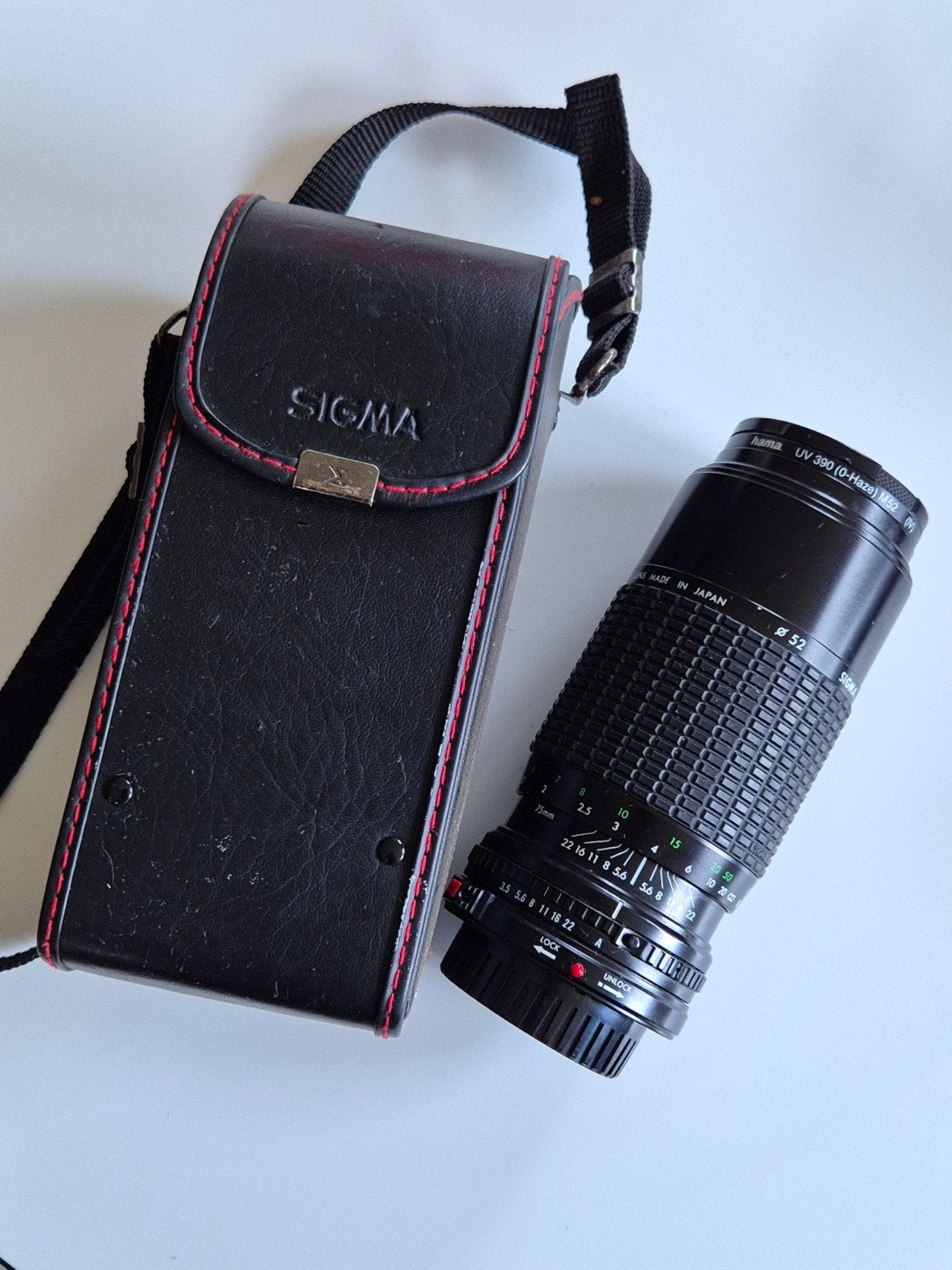 Sigma 75-200mm f/3.5-4.5 Macro Zoom – Canon FD mount, Sigma, Ophalen of Verzenden, Standaardlens, Beschermhoes/tas