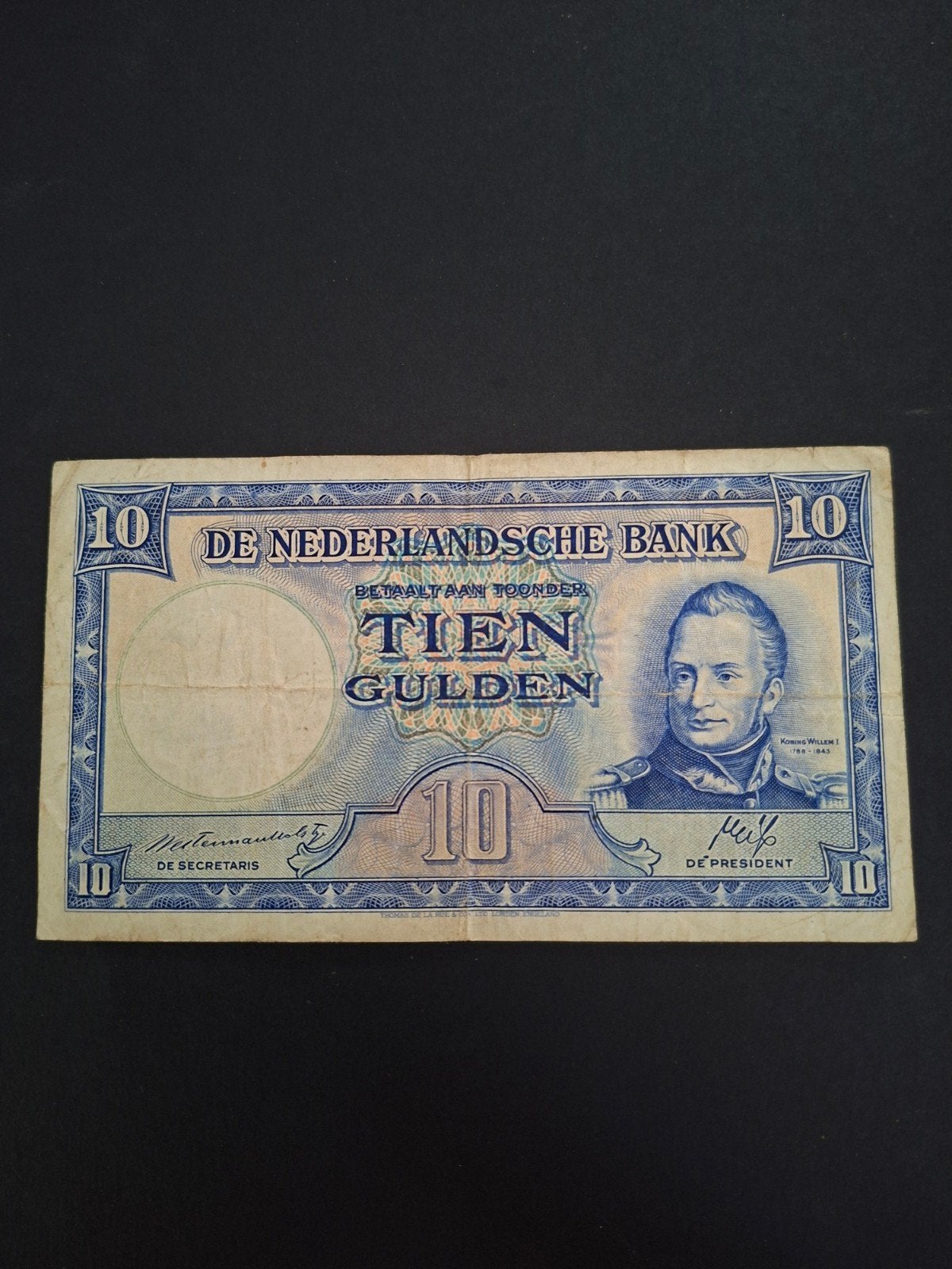 10 gulden Koning willem I uit 1945 in ZF
Serie nummer 1 AU 7, Verzenden, 10 gulden