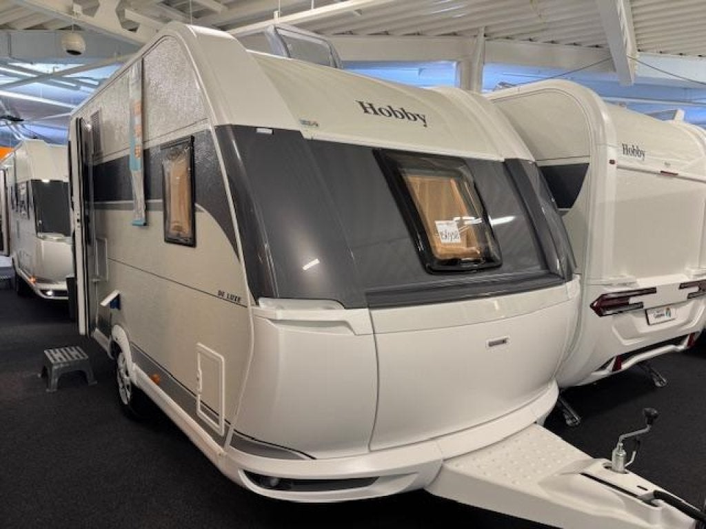 Hobby De Luxe 400 SFE 2026 BLACKLINE ACTIE!!!, Bedrijf, Treinzit, Tot en met 3, Schokbreker