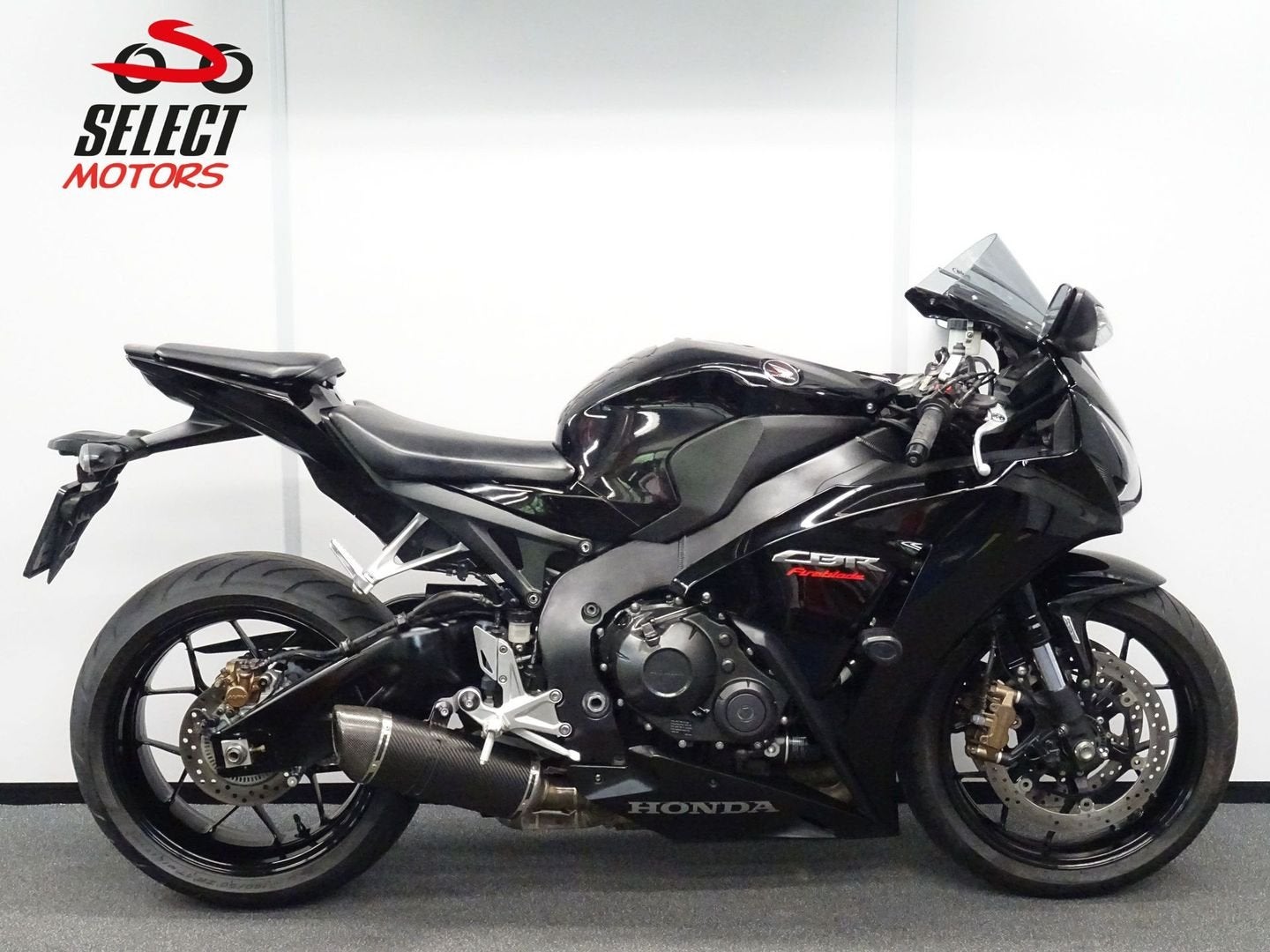HONDA CBR 1000 RR FIREBLADE CBR1000RR SC59 (2016), Motoren, HONDA, 4 cilinders, Motorrijbewijs A, Onbekend