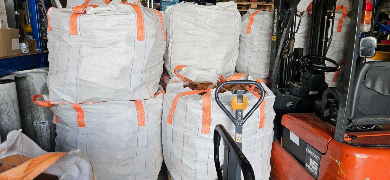 Haardhout , Brandhout , hardhout 20 Bigbags nog ! weg=weg, 6 m³ of meer, Ophalen, Overige houtsoorten, Blokken