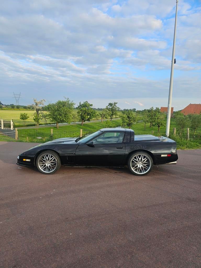 Chevrolet Corvette C4 Convertible 75500 km Uniek 1985 Zwart, Auto's, Automaat, Beige, Cabriolet, Leder en Stof