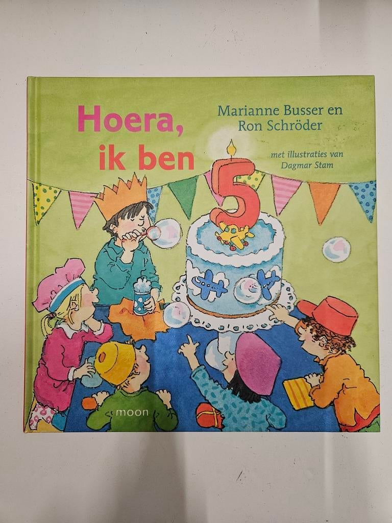 Marianne Busser - Hoera, ik ben 5, Ophalen of Verzenden, Zo goed als nieuw, Marianne Busser; Ron Schröder