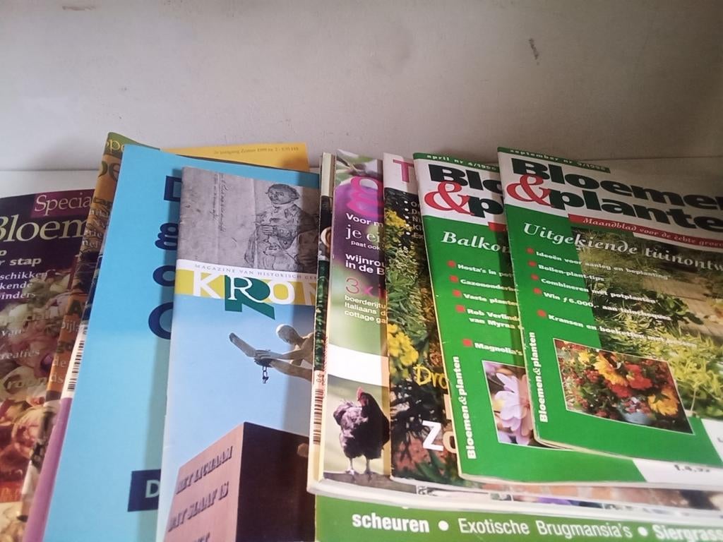 Diverse tijdschriften o.a. architectuur, Linda, VT wonen, Ophalen, Gelezen