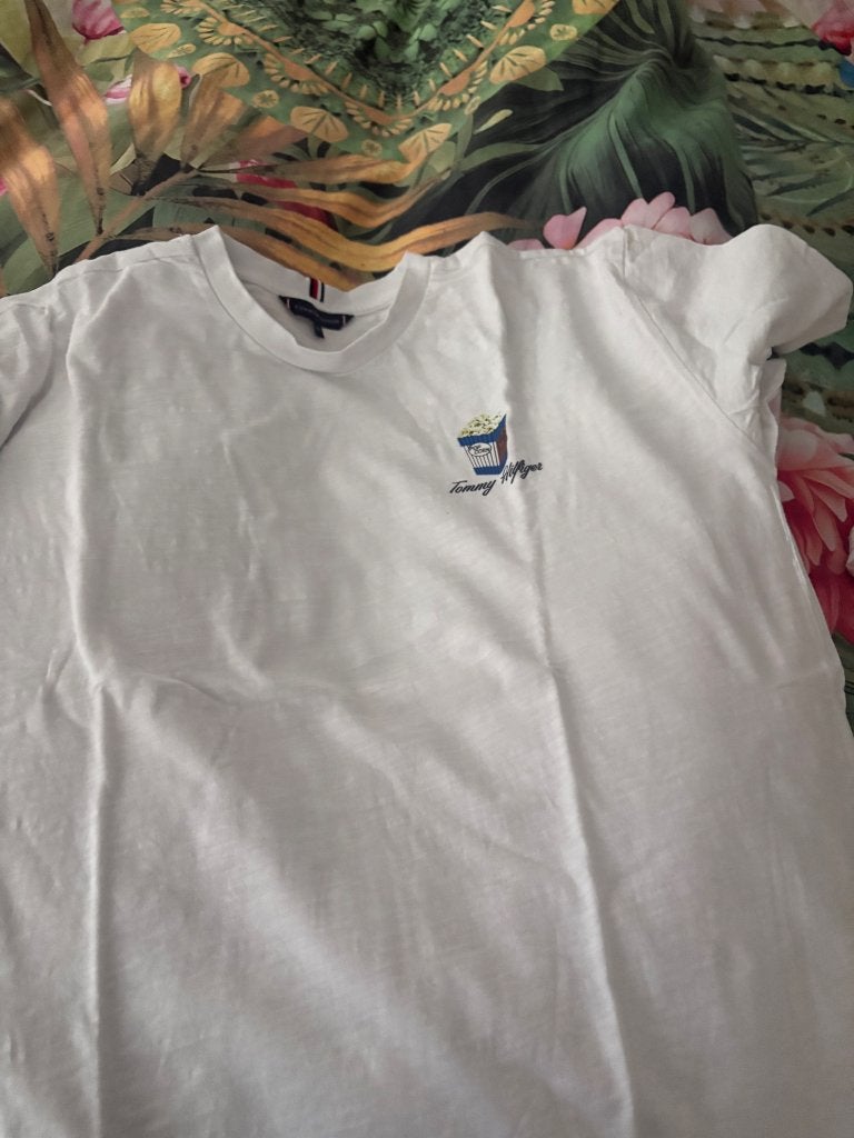 T shirt Tommy hilfiger 176 izgst, Ophalen of Verzenden, Zo goed als nieuw, Jongen, Shirt of Longsleeve