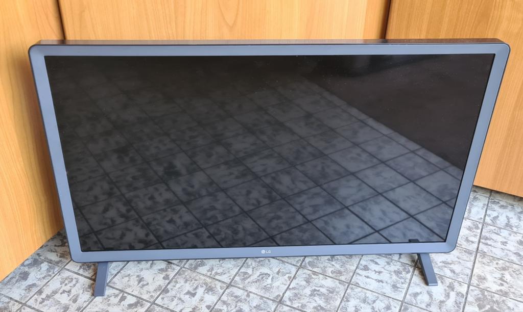 LG 32 LK 6100 PLB 32 inch smart tv, Ophalen, 50 Hz, 80 tot 100 cm, Zo goed als nieuw