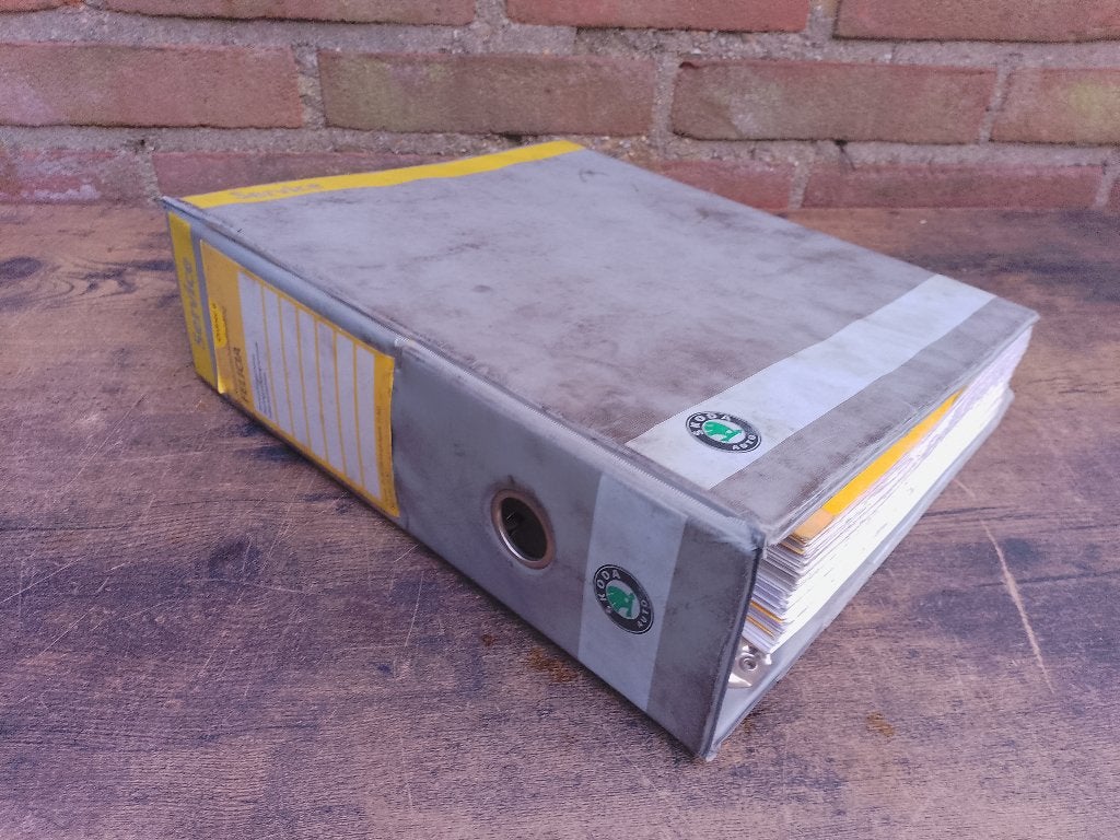 Skoda Felicia + Pick-up dealer werkplaatsboek Stroomschema's, Ophalen of Verzenden, Gelezen, Overige merken