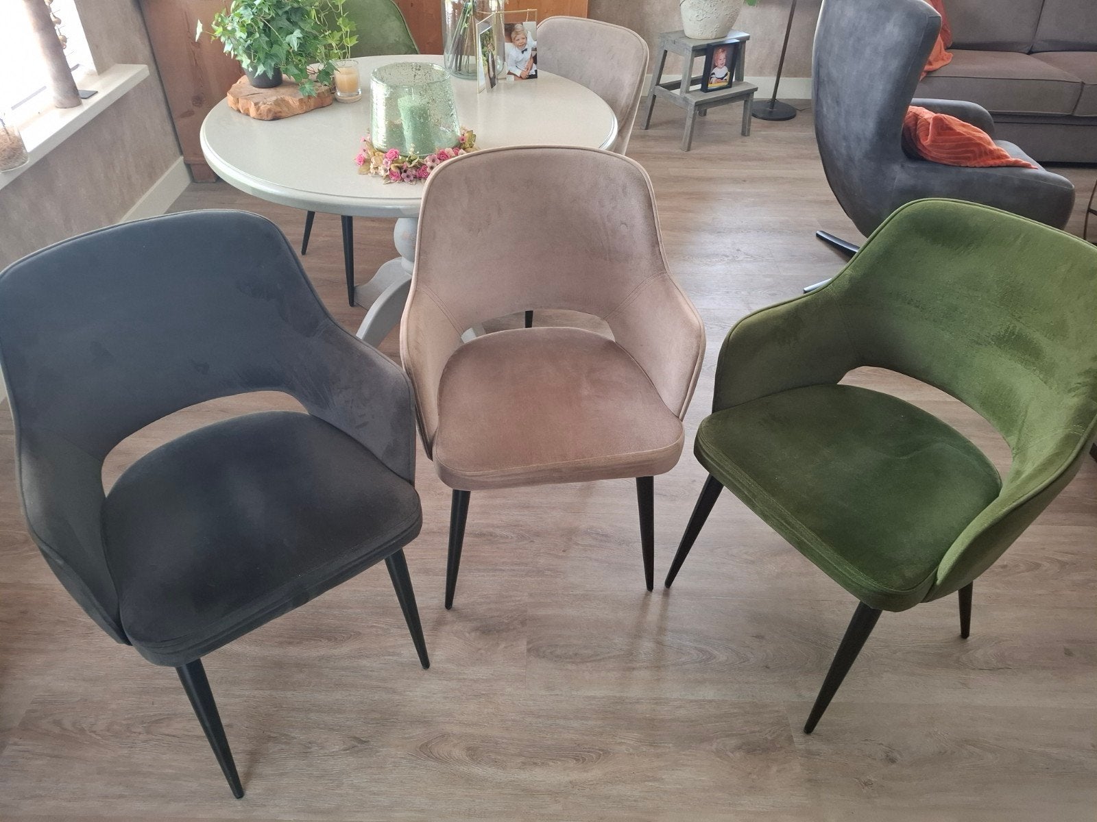 Set van 6 velours stoelen, Ronde eiken tafel, Huis en Inrichting, Ophalen, Zo goed als nieuw