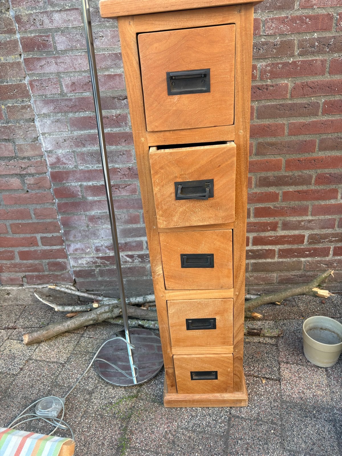 Smal houten apothekerskastje van teakhout met 5 lades, Huis en Inrichting, Kasten | Ladekasten, Ophalen, Minder dan 50 cm, Gebruikt