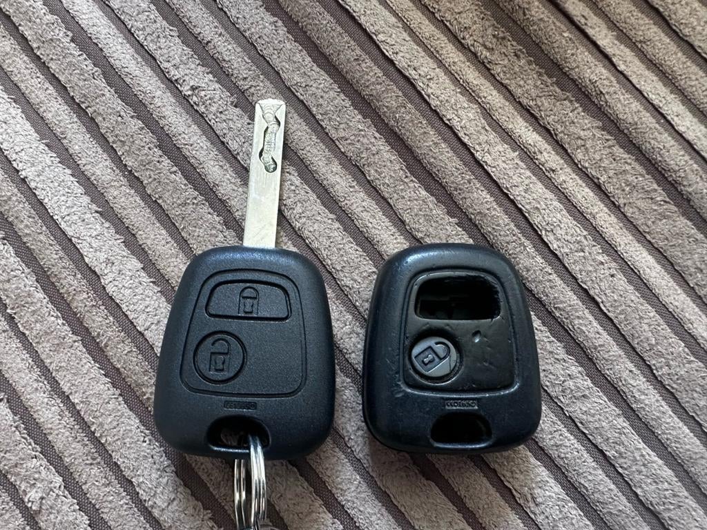 Nieuwe sleutelbehuizing c1 aygo Peugeot107 2005 2014, Ophalen of Verzenden, Nieuw