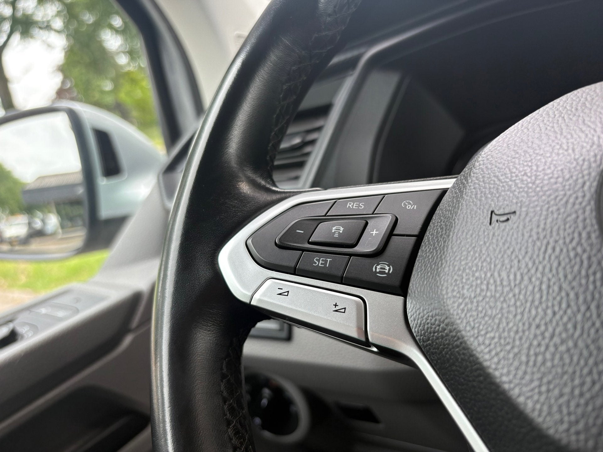 Volkswagen TRANSPORTER 2.0 TDI L2H 150PK|DSG Automaat|adapti, Auto's, Stof, Gebruikt, 4 cilinders, 150 pk
