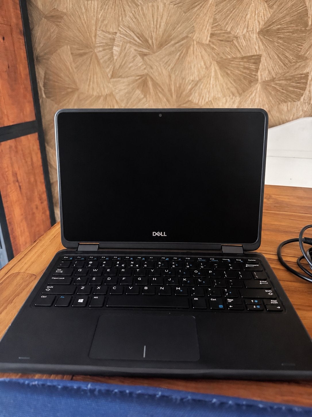 Dell Latitude 3190 2-in-1 Laptop/Tablet, Gebruikt, Qwerty, 11 inch, Met touchscreen
