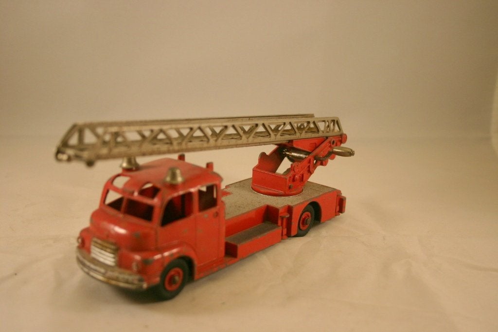 Dinky Toys England no:956   Turntable Fire Escape, Verzenden, Gebruikt, Auto, Dinky Toys