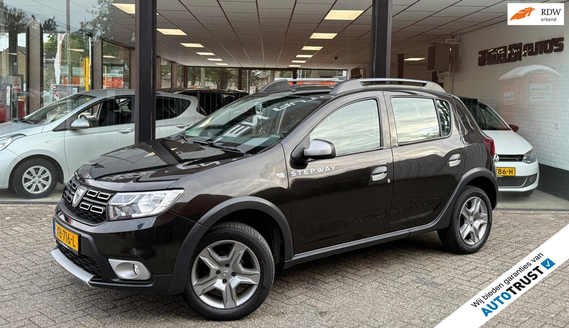 Dacia Sandero Stepway 0.9 TCe AIRCO | CAMERA | NAVI | PDC |, Auto's, Voorwielaandrijving, 898 cc, Stof, Zwart