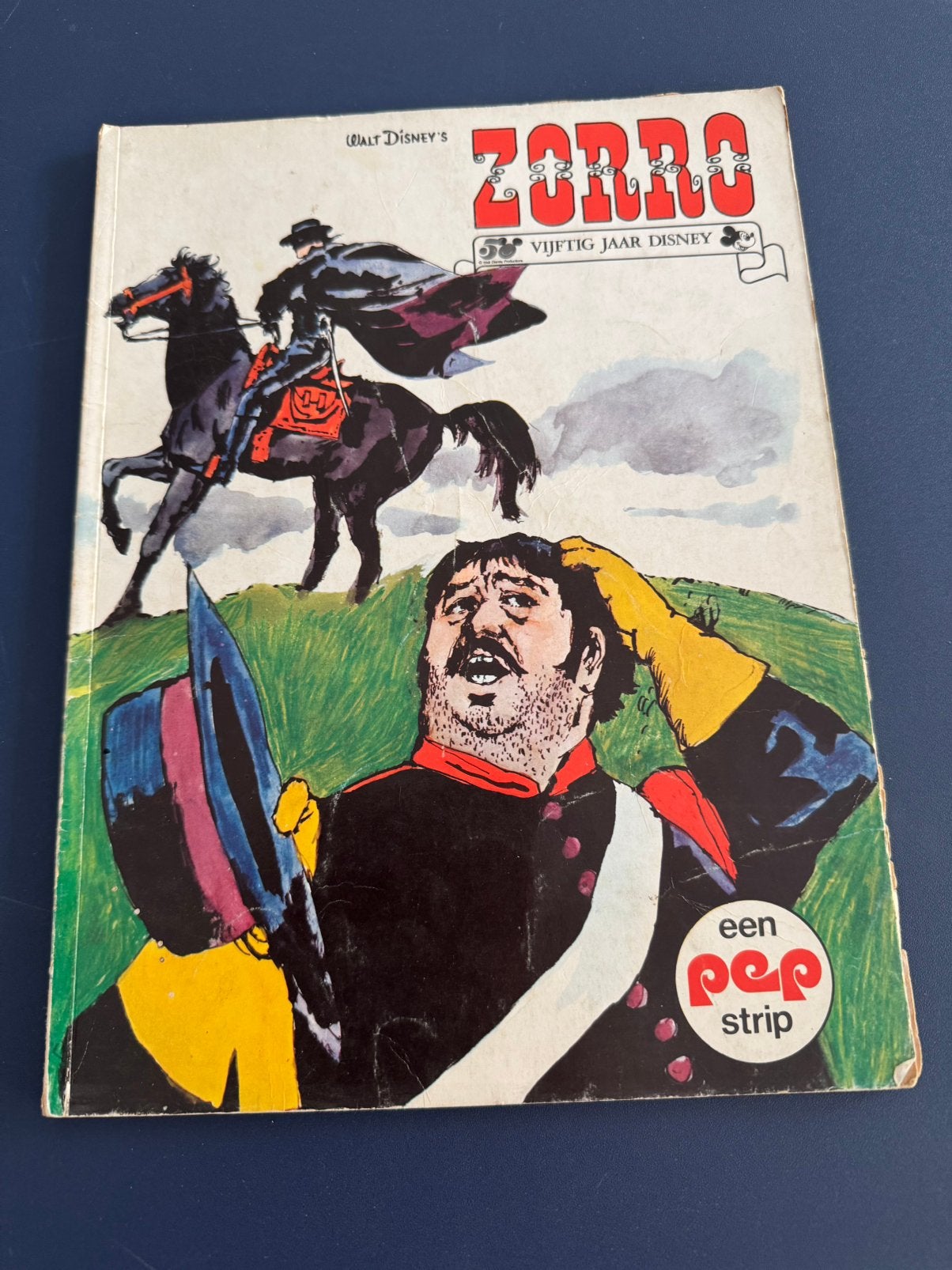 stripboek Walt Disney's Zorro nr 02 Vijftig jaar Disney, Eén stripboek, Ophalen of Verzenden, Gelezen