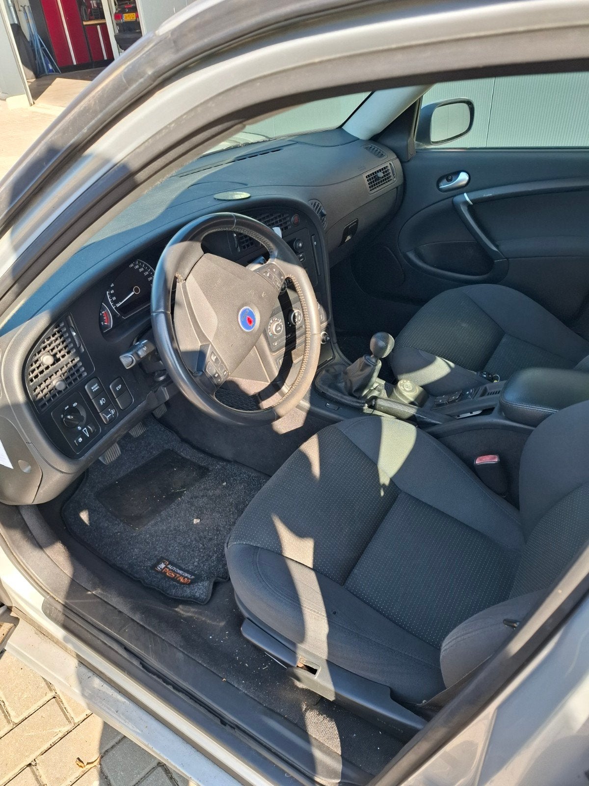 Saab 9-5 2.0 T Sport Sedan 2006 Grijs, Voorwielaandrijving, 1800 kg, 4 cilinders, Handgeschakeld