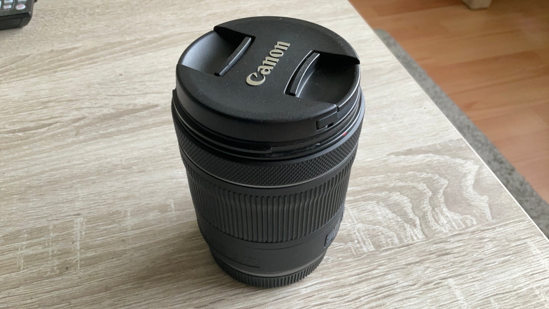 Canon RF 24-105mm F/4-7.1 IS STM zgan met zonnekap/garantie, Ophalen of Verzenden, Zo goed als nieuw, Standaardlens