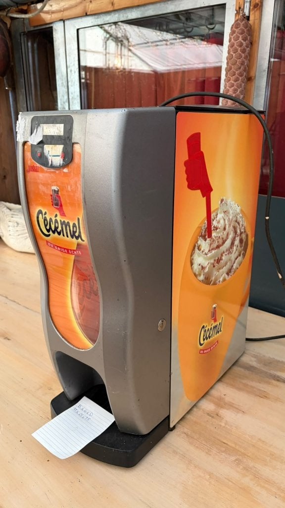 Cecemel chocolademelk automaat van Etna voor horeca, 10 kopjes of meer, Ophalen, Gebruikt, Overige modellen
