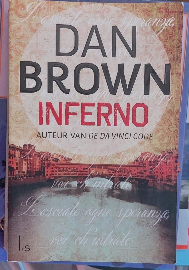 Dan Brown - Inferno (Paperback), Boeken, Ophalen of Verzenden, Gelezen, Dan Brown, Europa overig