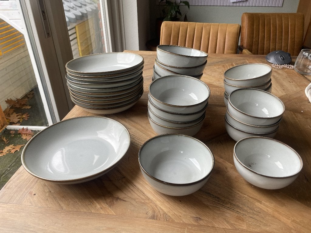 Uitgebreid servies set: Borden, bekers, mokken en schalen, Ophalen, IKEA, Zo goed als nieuw, Overige stijlen