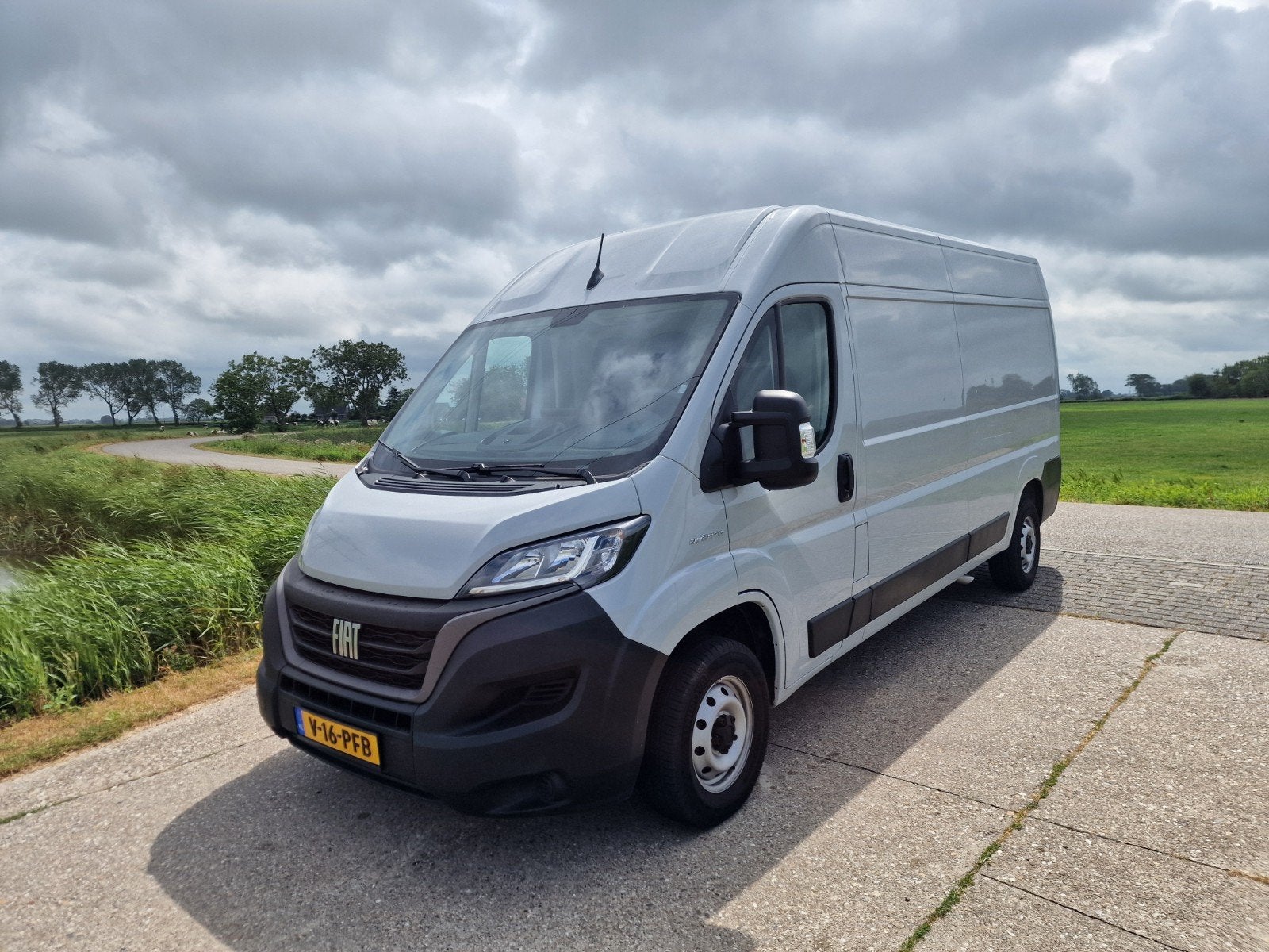 Fiat Ducato grijs 2.2 diesel L3H2 euro 6 2021 nieuw model, Euro 6, 2184 cc, Particulier, Zilver of Grijs
