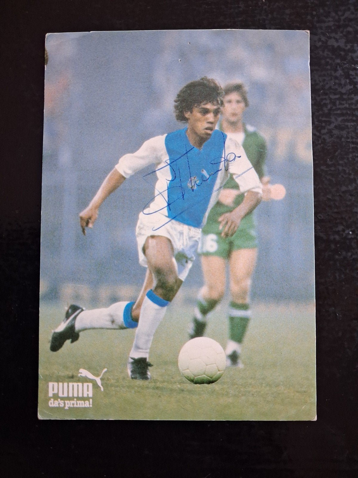 Puma Spelerskaart Simon Tahamata met handtekening ( blauw)., Ophalen of Verzenden, Zo goed als nieuw, Ajax, Spelerskaart