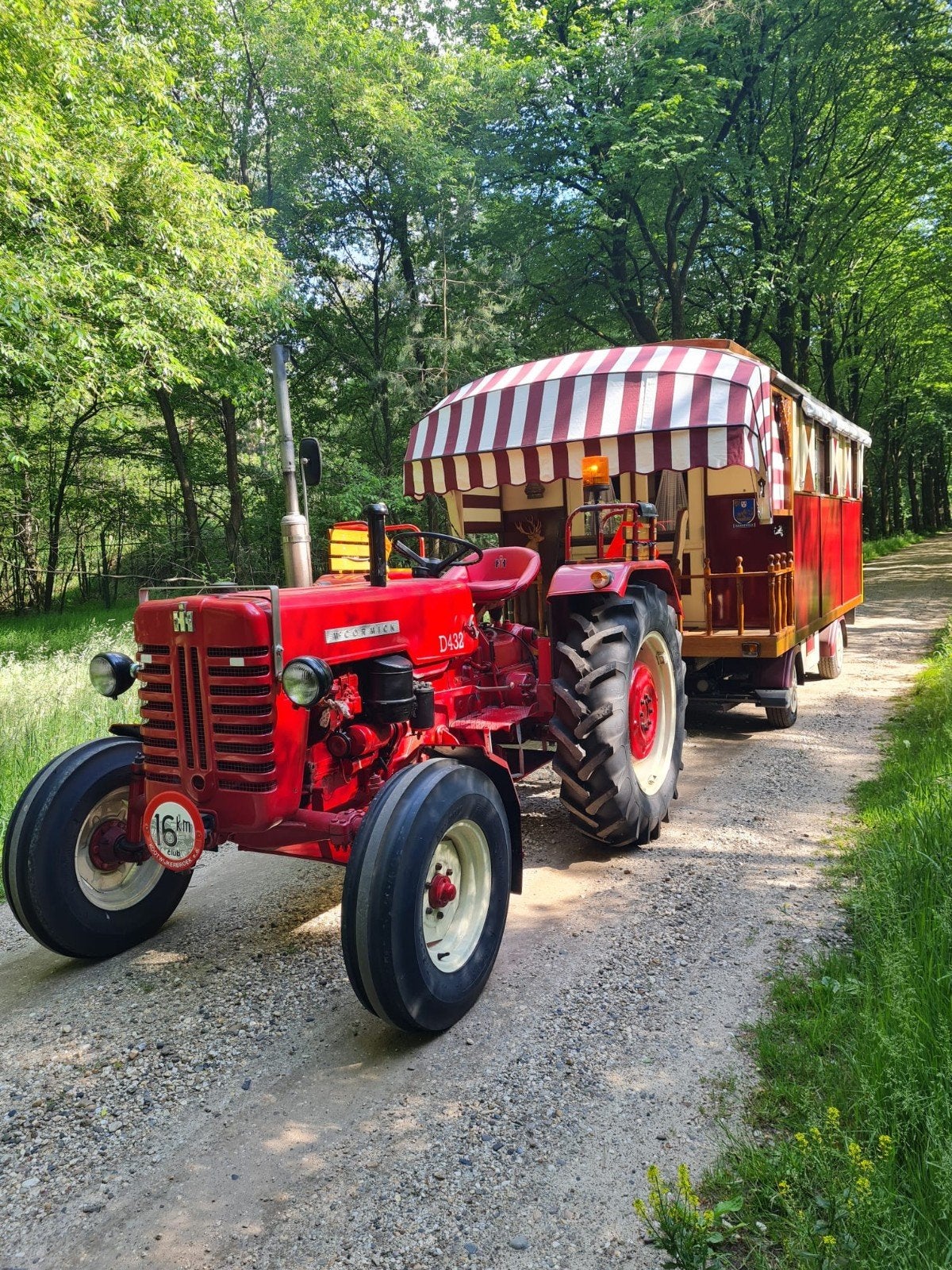 Unieke zelfgebouwde pipowagen en MCCormick D432 tractor 1961, Ophalen, Tot 2500, Oldtimer, McCormick