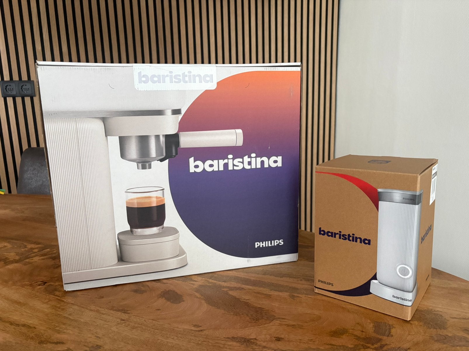 Philips Baristina Espressomachine + melkopschuimer Nieuw, Afneembaar waterreservoir, Espresso apparaat, 10 kopjes of meer, Nieuw