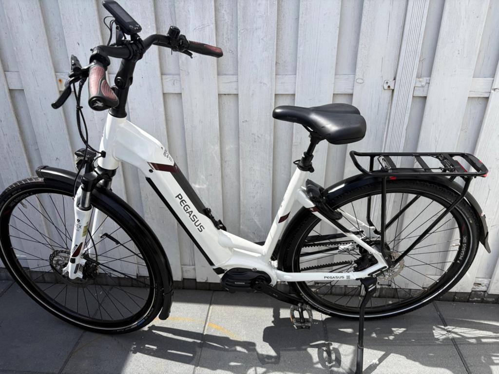 Pegasus Opero EVO Di2 Wit 750wh Shimano middenmotor nette st, Versnellingen, Zo goed als nieuw, 50 tot 53 cm, Schijfrem