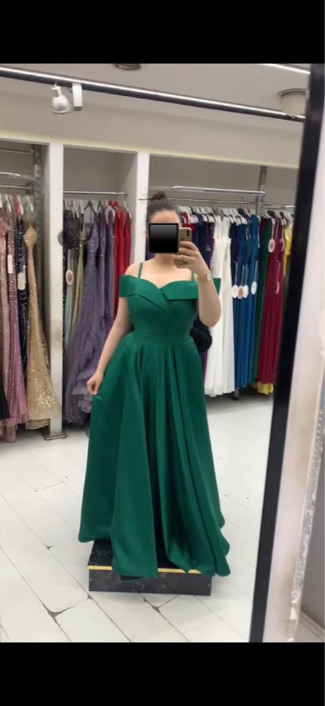 Groene off-shoulder bruiloft jurk, Maat 42/44 (L), Ophalen of Verzenden, Zo goed als nieuw, Boven de knie