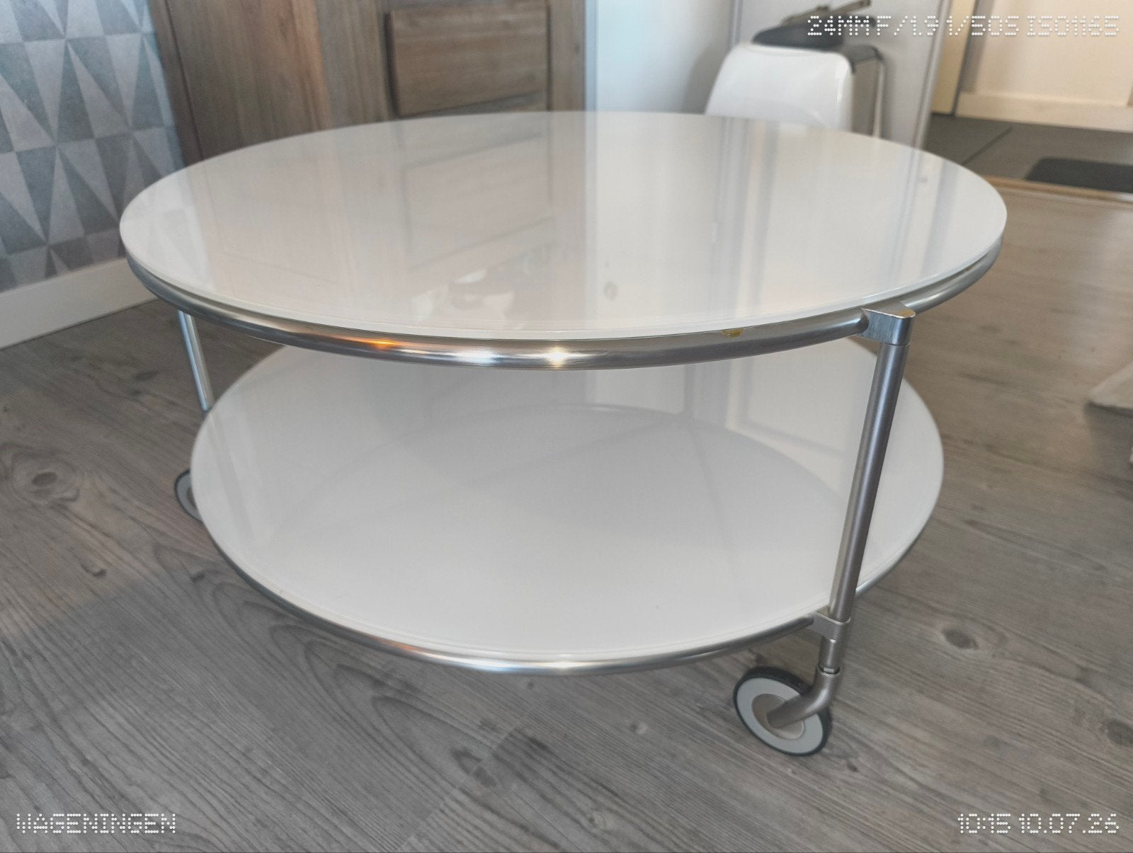 Ikea strind salontafel met glazen blad en wieltjes 75cm, Ophalen, Gebruikt, 50 tot 100 cm, Rond