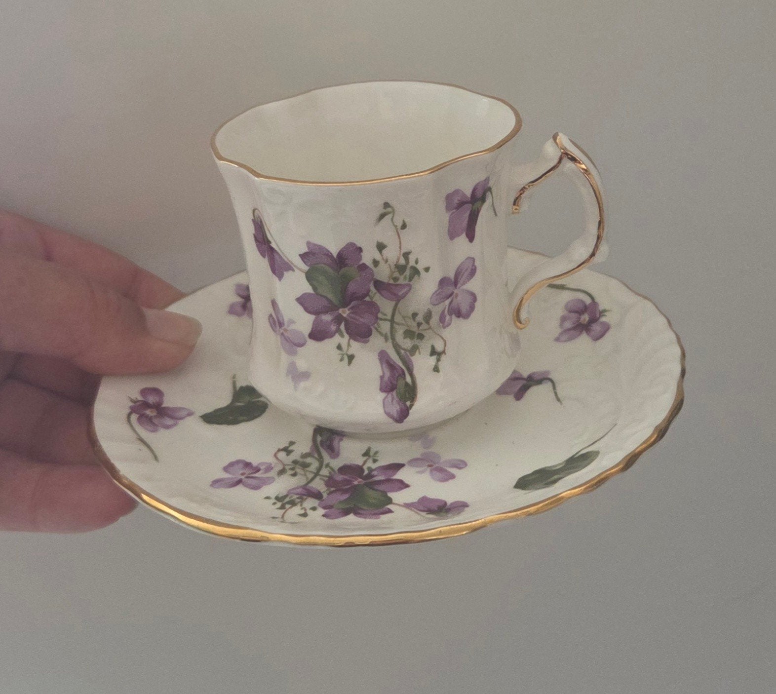 Vintage Hammersley Victoria Violets kop en schotel, Ophalen of Verzenden