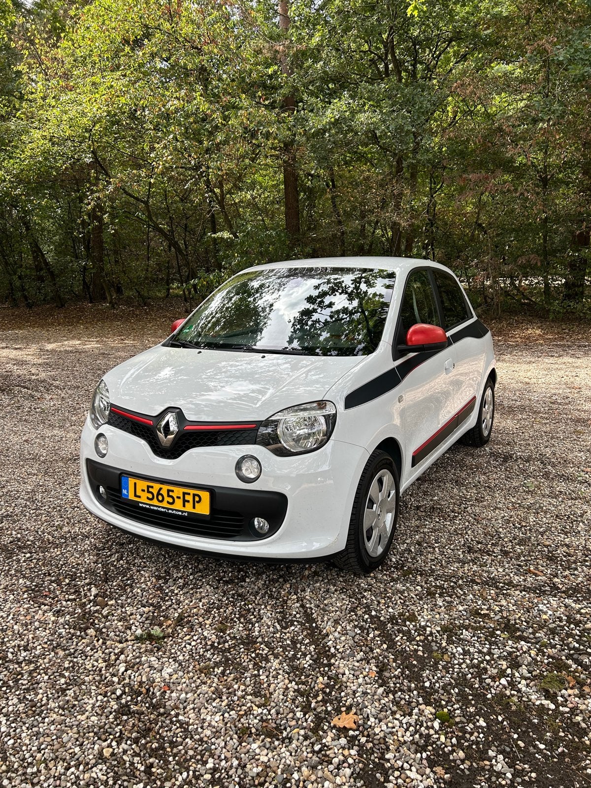 Renault Twingo 0.9 TCE 90 | 2015 | Wit, 898 cc, 31 €/maand, 4 stoelen, Handgeschakeld