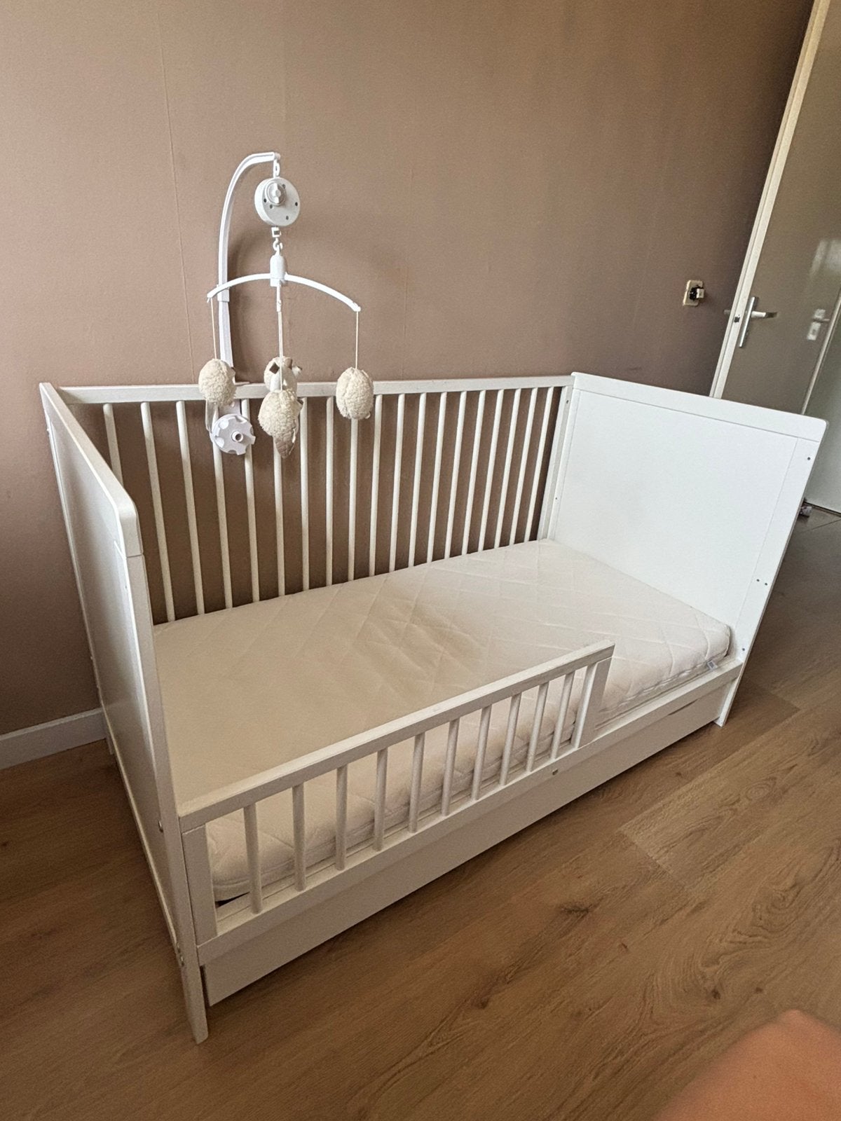 Meegroeibed Petit Amelie 70X140, Ophalen, Zo goed als nieuw, Jongetje of Meisje