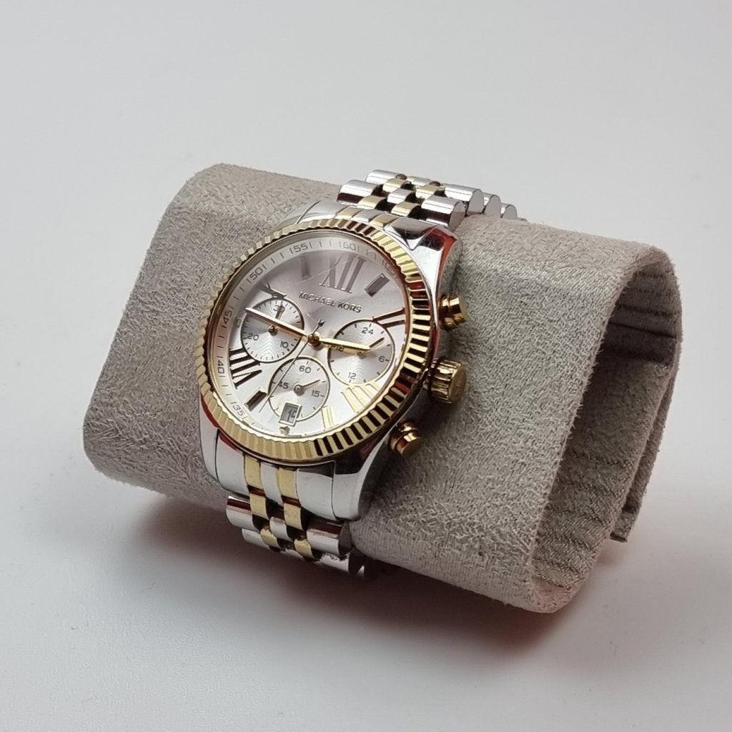 Michael Kors MK-5955 Dames Horloge, Michael Kors, Zo goed als nieuw, Support@michaelkors.com, 11 West 42nd Street
New York, NY 10036
United States