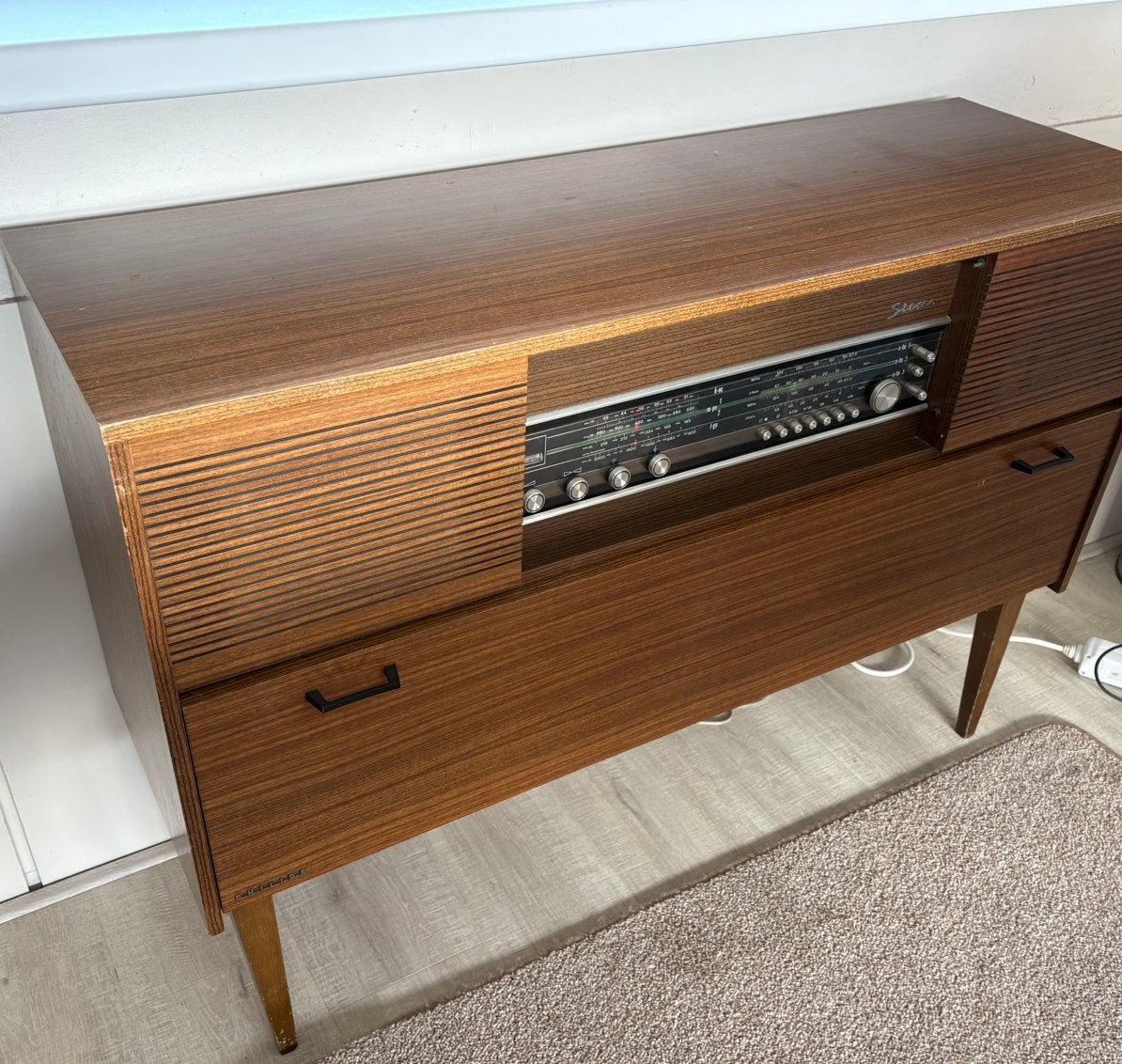 Philips stereo radio meubel kast, Antiek en Kunst, Ophalen