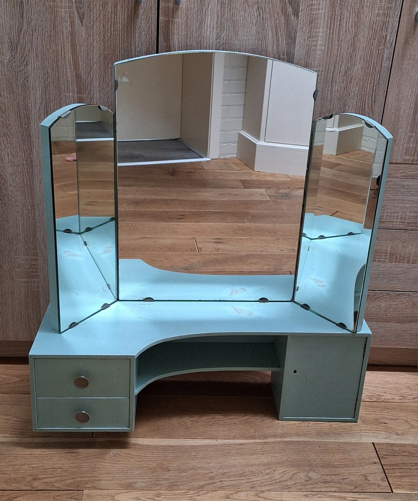 oude kaptafel/ spiegel. zie de foto's., Ophalen